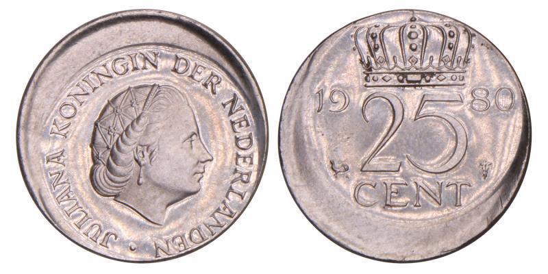 25 Cent Juliana 1980 excentrisch geslagen.