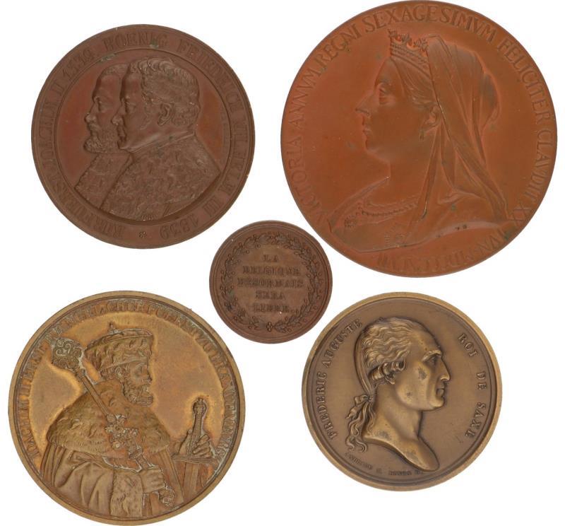 Lot (5) o.a. Regeringsjubileum koningin Victoria van Engeland 1897.