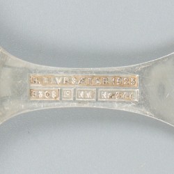 Jamlepel (Elvesæter no. 343) en serveervork (Elvesæter no. 344) (design door Brødrene Lohne, 1954) zilver.