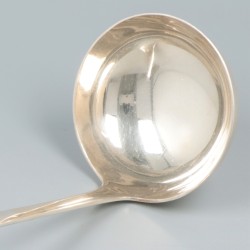 Soeplouche Haags lofje, zilver.