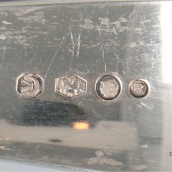 Soeplouche Haags lofje, zilver.