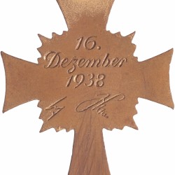 1938. Germany, third Reich. Ehrenkreuz der Deutschen Mutter or Mutterkreuz in bronze.