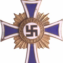 1938. Germany, third Reich. Ehrenkreuz der Deutschen Mutter or Mutterkreuz in bronze.