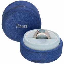 Witgouden Piaget ring, met ca. 0.03 ct. diamant en blauwe topaas - 18 kt.