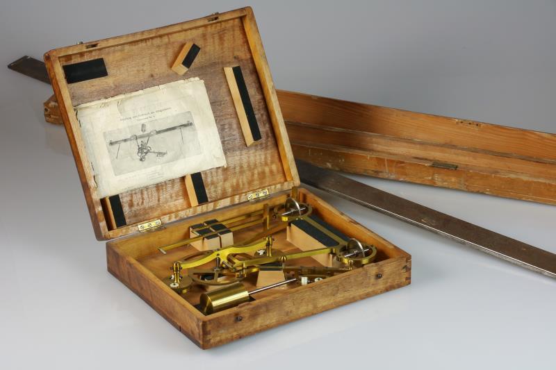 Integrator (Momentenplanimeter), mogelijk: Amsler, Schaffhausen/Zwitserland; Instr.-Nr. 670; bouwjaar rond 1880.