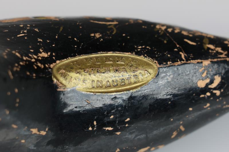 Een Ocarina, aardewerken fluit, gemerkt: H. Fiehn, Vienna. Oostenrijk, ca. eind 19e eeuw.