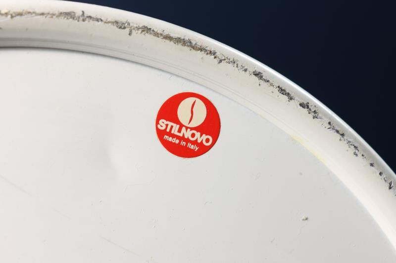Een Stilnovo 'mushroom' staande lamp. Italië, jaren '70. 