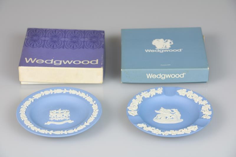 Een lot van (2) Wedgwood schaaltjes. Engeland, eind 20e eeuw.