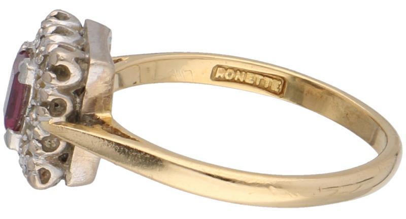 Geelgouden Ronette rozetring, ca. 0.05 ct. diamant en robijn - 18 kt.