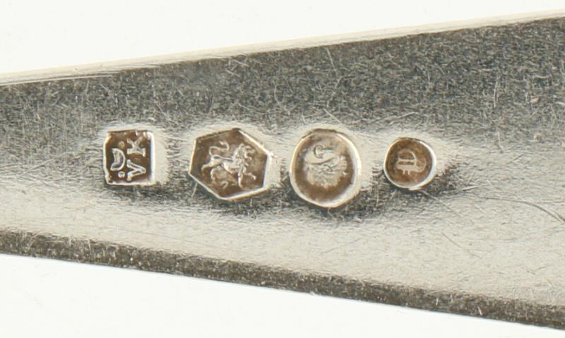 (6) Delige set dessertlepels zilver.