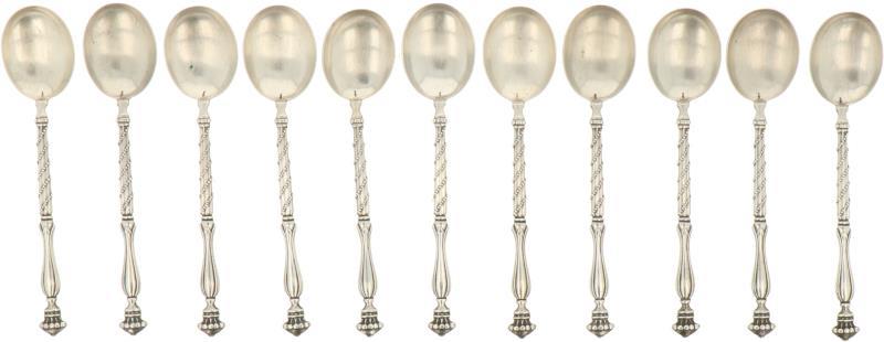 (11) Delige set theelepeltjes zilver.