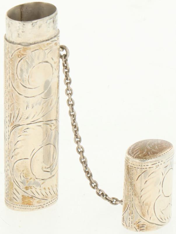 (2) Delig lot doosjes zilver.