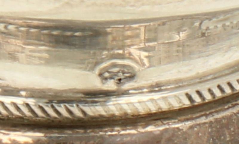 Inktpot en zand strooier zilver.