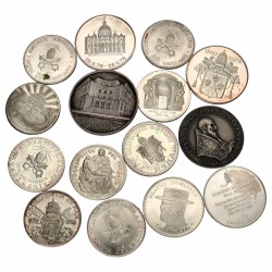 20th century. Vatican city. Lot (15) Souvenir- and silver medals.