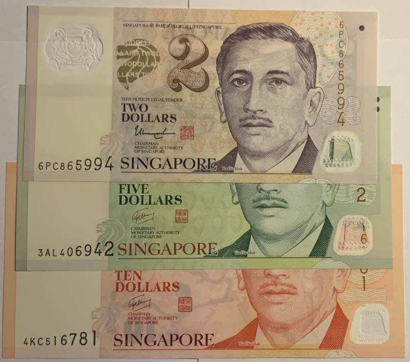 Singapore. 2, 5 and 10 dollars. Banknote. Type 2005. - UNC.