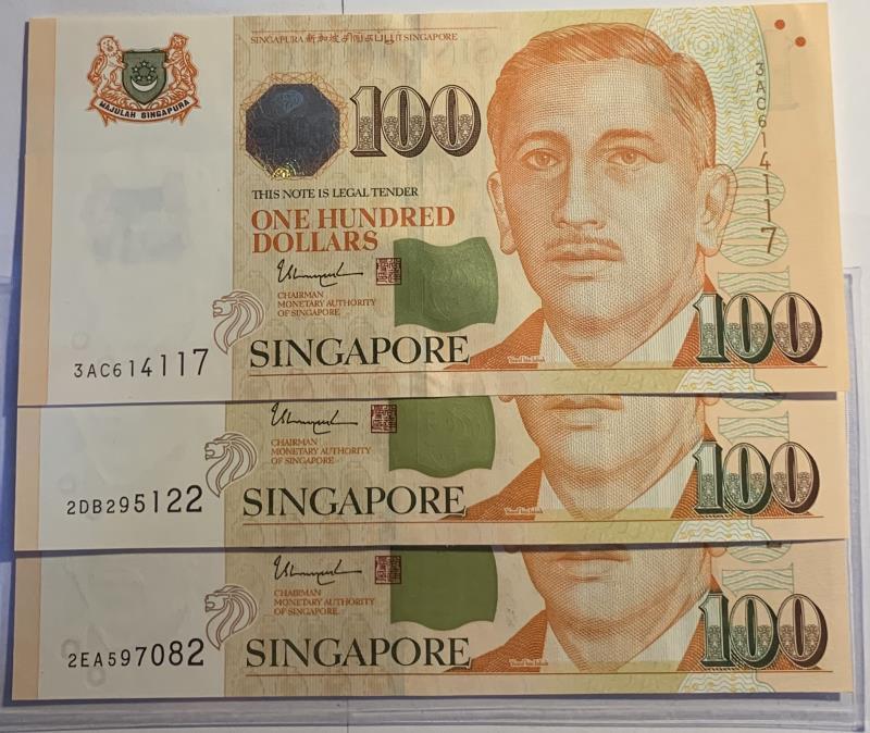 Singapore. 3x 100 dollars. Banknote. Type 2005. - UNC.