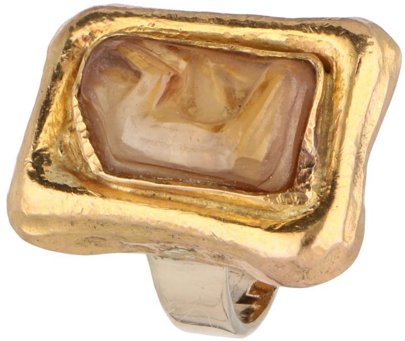 Geelgouden design ring, gesneden gele topaas - 18 kt.