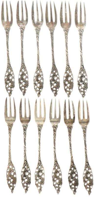(12) Delige set gebaksvorkjes zilver.