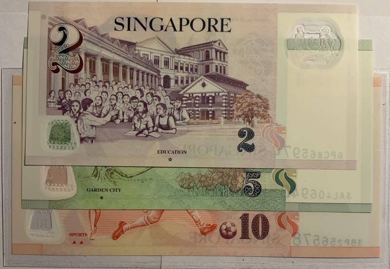 Singapore. 2, 5 and 10 dollars. Banknote. Type 2005. - UNC.