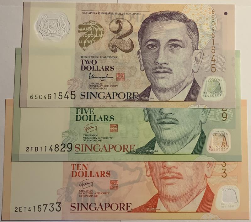 Singapore. 2, 5 and 10 dollars. Banknote. Type 2005. - UNC.