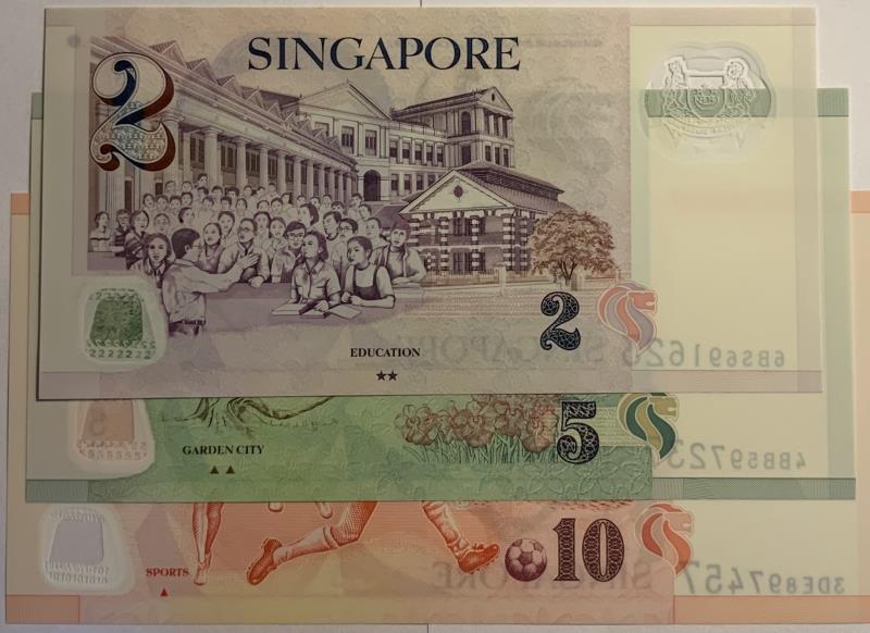 Singapore. 2, 5 and 10 dollars. Banknote. Type 2005. - UNC.