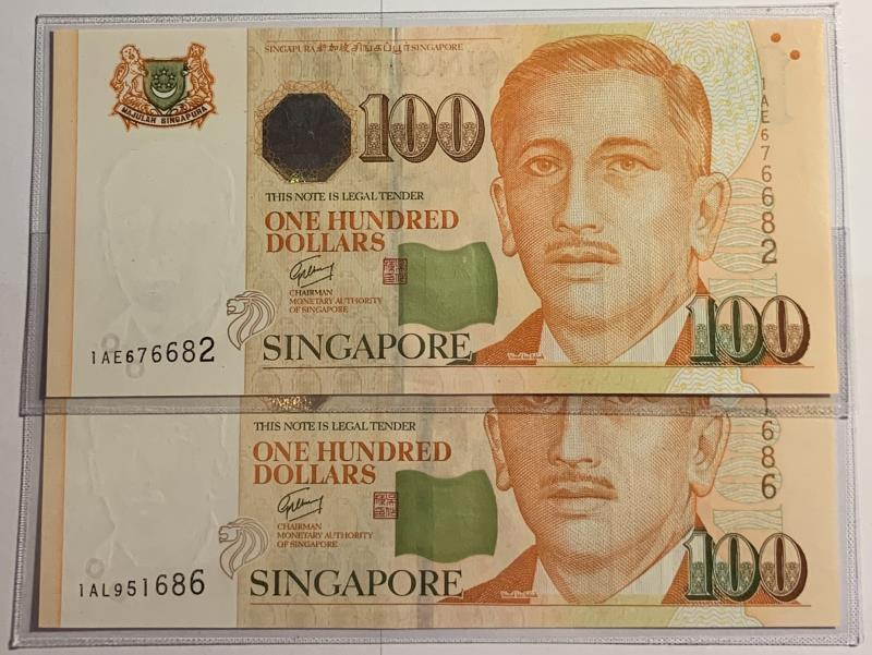 Singapore. 2x 100 dollars. Banknote. Type 2005. - UNC.