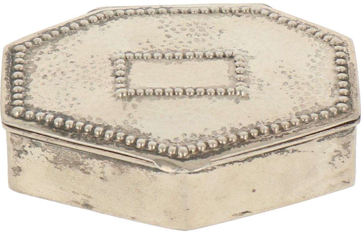 Pepermuntdoosje zilver.