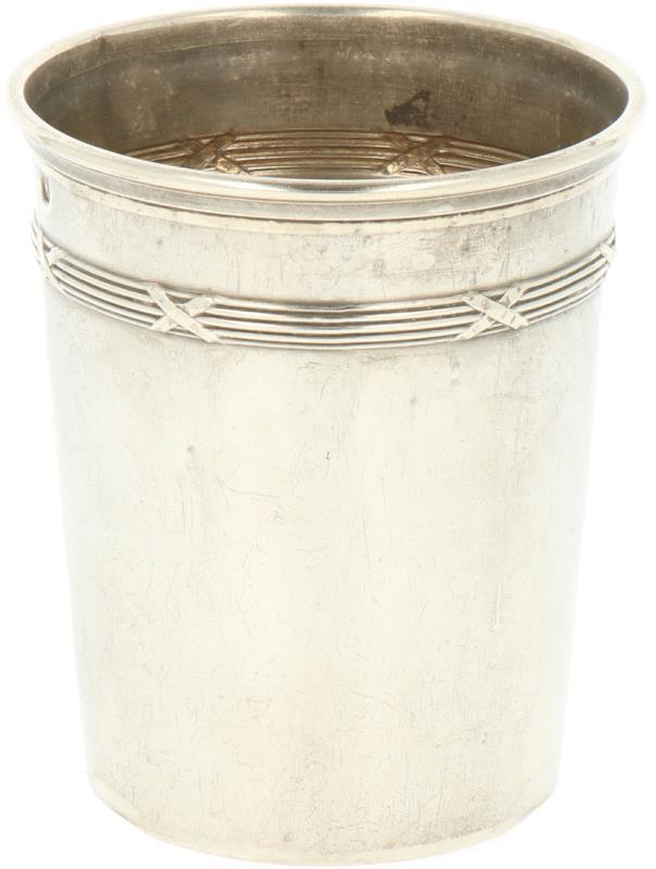 Beker zilver.
