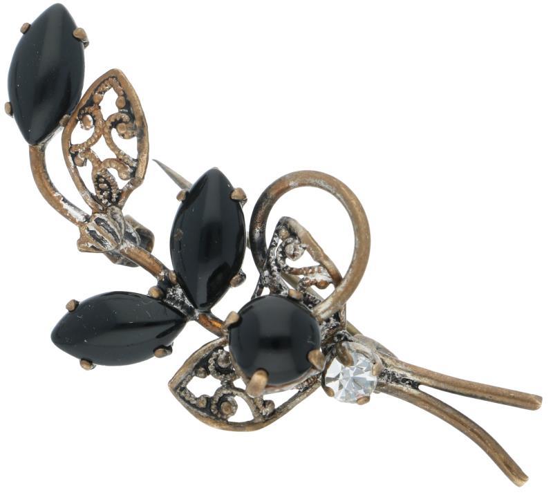 Malinese broche, onyx en zirkonia.
