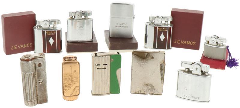 Een lot van (10) aanstekers. 2e helft 20e eeuw.