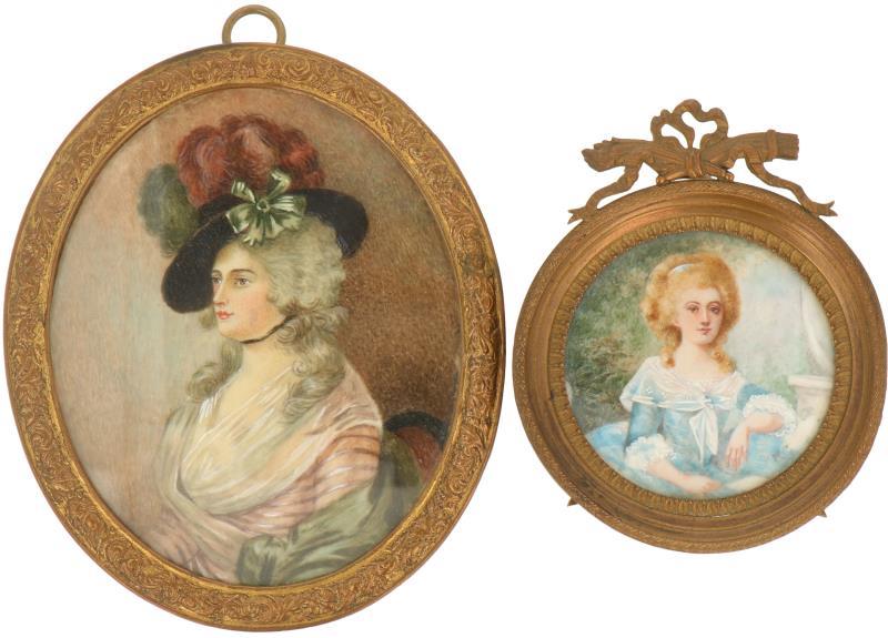 Een lot van (2) miniatuur portretten in bronzen lijst. 19e eeuw.