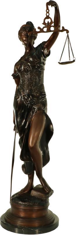 Een bruin gepatineerd bronzen beeld van Vrouwe Justitia, 2e helft 20e eeuw. 