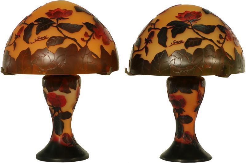Twee Lumières de la Ville - Mushroom lamp in Art Nouveau/Émile Gallé-stijl. 