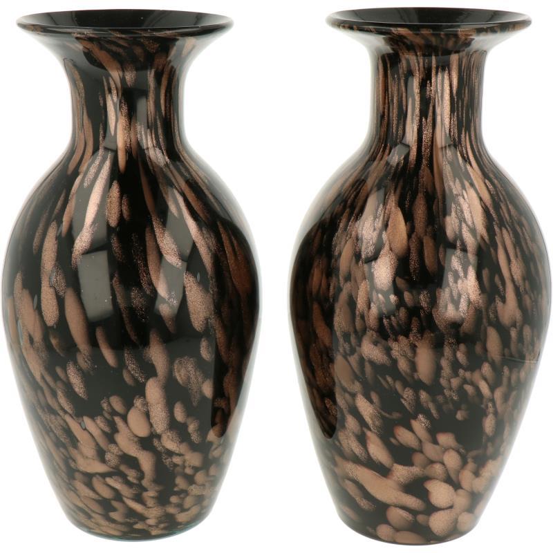 Een set van 2 balustervaasjes. 