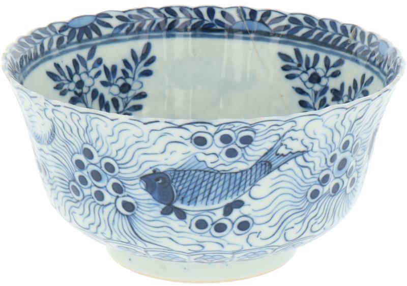Een lot divers Chinees waaronder Famille Noir. Kanxi, 19e eeuw. (4x).