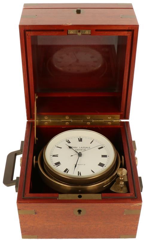 Een Jean Lassale Genève Quartz scheepschronometer. 2e helft 20e eeuw. 