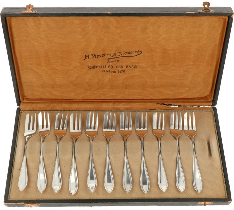 (11) Delige set gebaksvorkjes zilver.