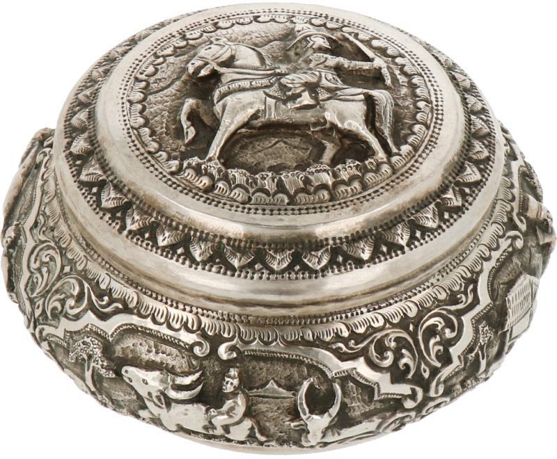 Sierdoosje zilver.
