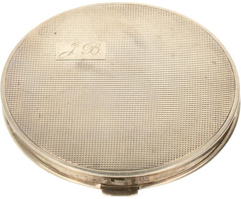 (2) Compact / poederdoosjes zilver.
