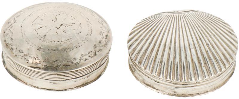 (2) Pepermuntdoosjes zilver.