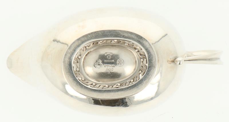 Sauce boot nr.435A Georg Jensen zilver.