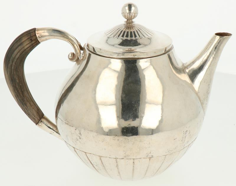Theepot 'Cosmos' nr.45 Georg Jensen zilver.