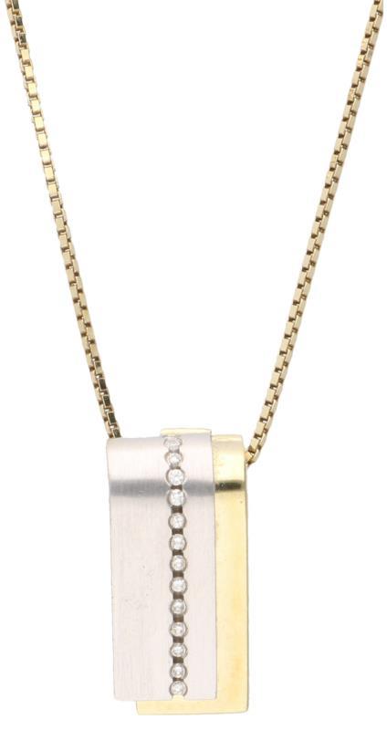 Set van collier en oorbellen bicolor goud, ca. 0.20 ct. diamant - 14 kt.