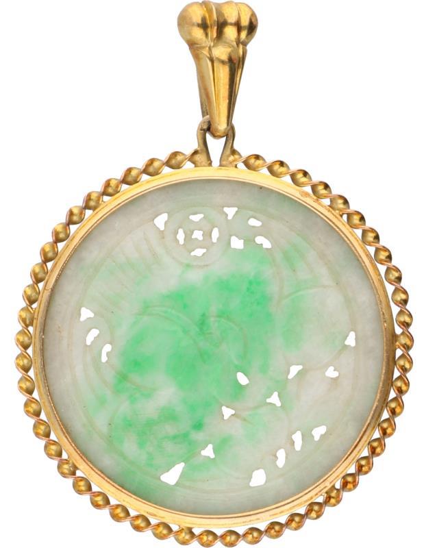 Hanger geelgoud, gesneden jade - 14 kt.
