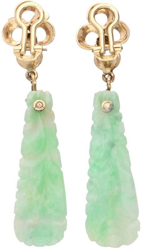 Oorbellen geelgoud, gesneden jade - 14 kt.