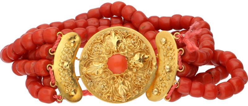 Armband met een geelgouden sluiting, bloedkoraal - 14 kt.