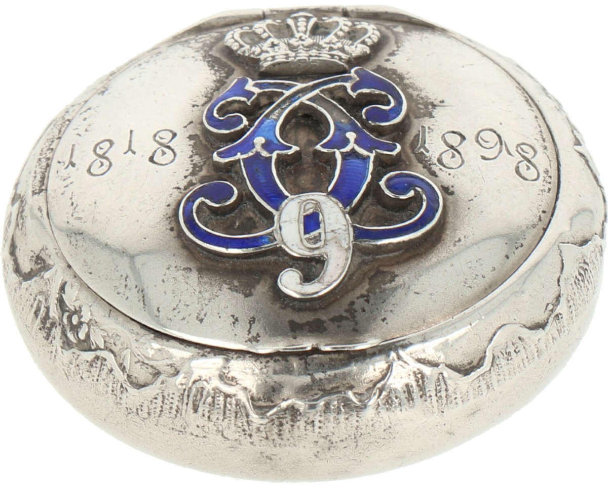 Pillendoosje zilver.