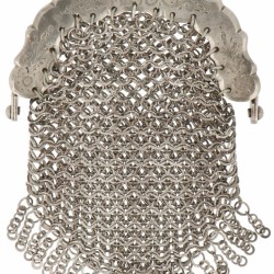 Beugel beursje zilver.