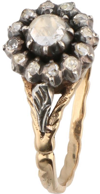 Rozetring goud/zilver, diamant - 14 kt. en 925/1000.