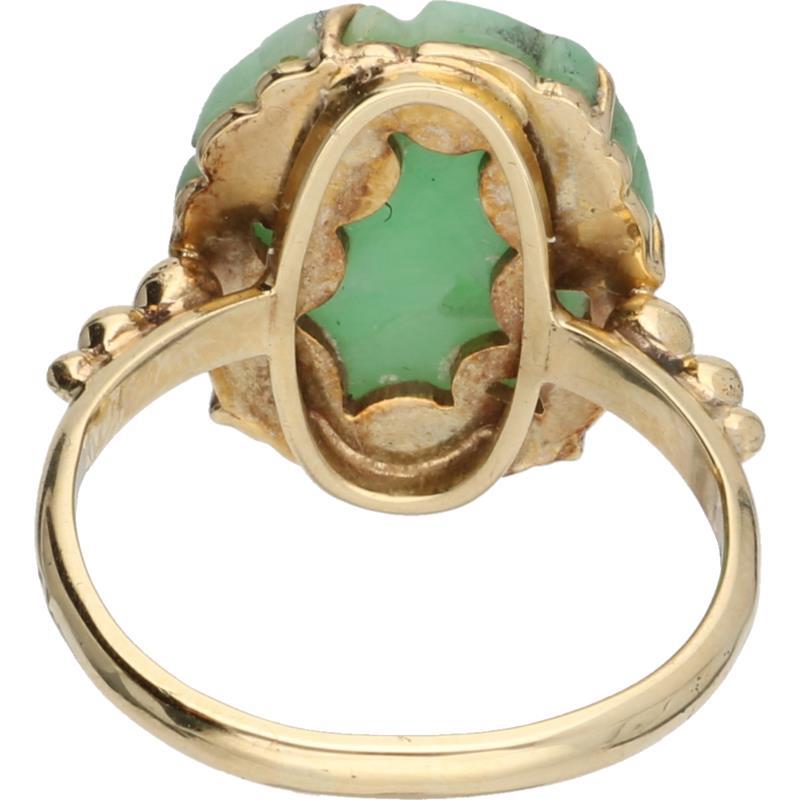 Ring geelgoud, gesneden jade - 14 kt.
